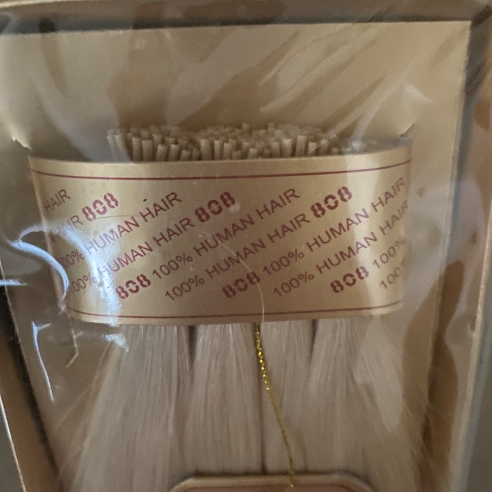 Hair extensions - Picture 2 of 7